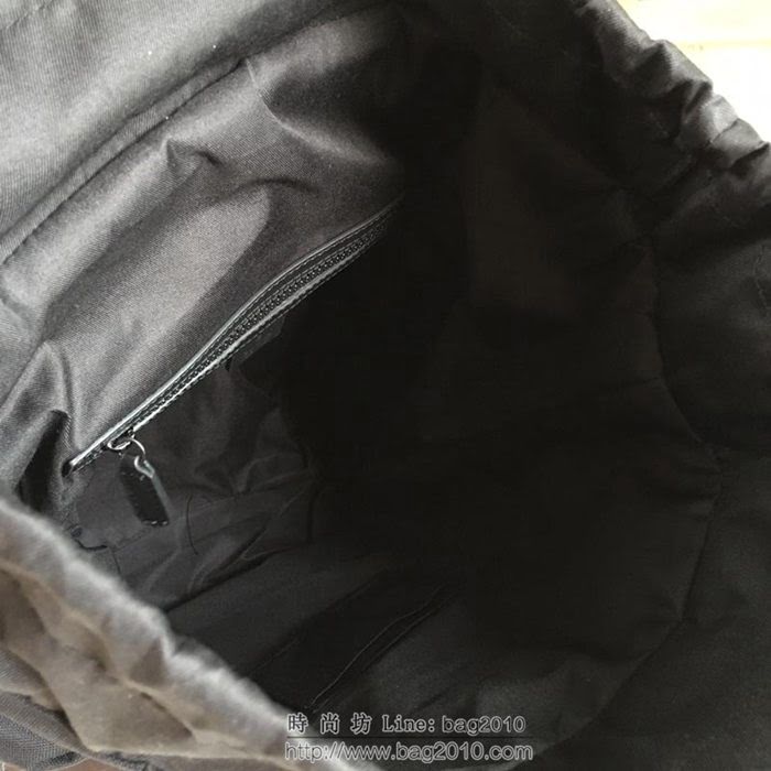 GUCCI 古馳男包 新款 450979 刺繡裝飾 古馳雙肩背包 黑色 GUCCI手提包